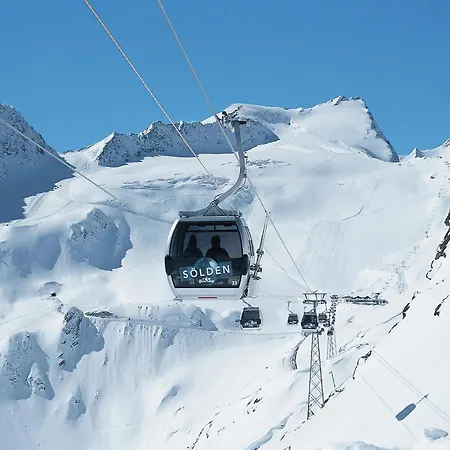 Apartment In Near Stablein Lift *